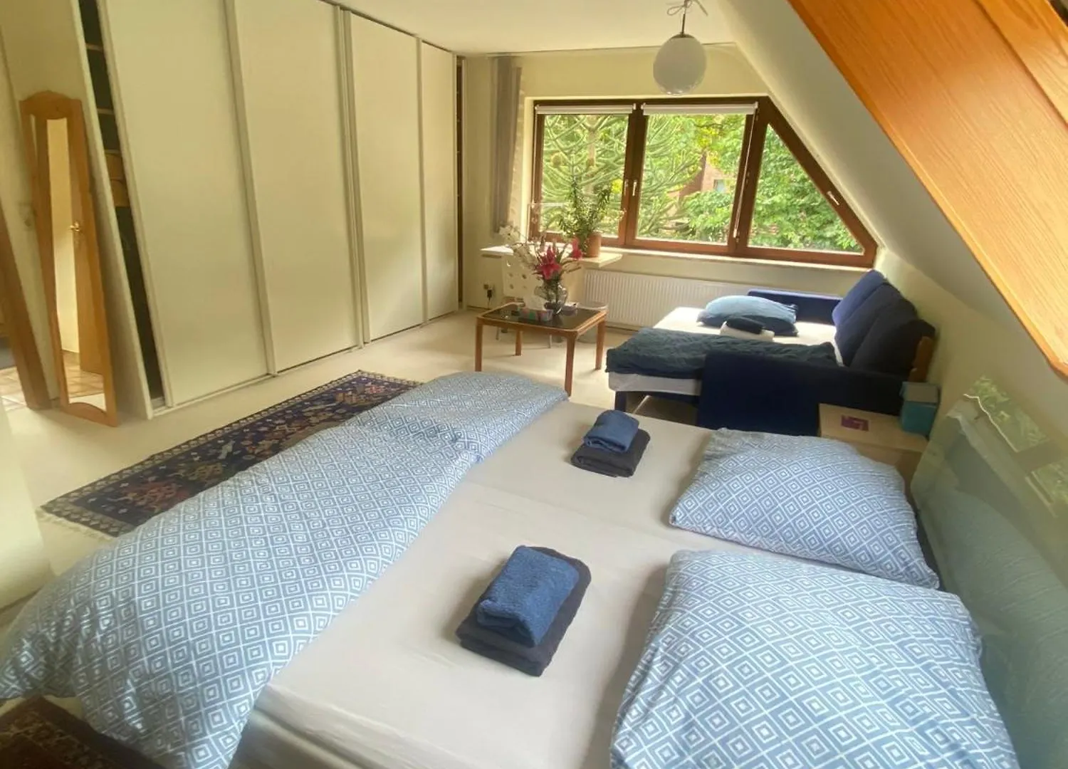 Gartenblick-Oase: Obergeschosswohnung In Hambourg 0*,  Allemagne