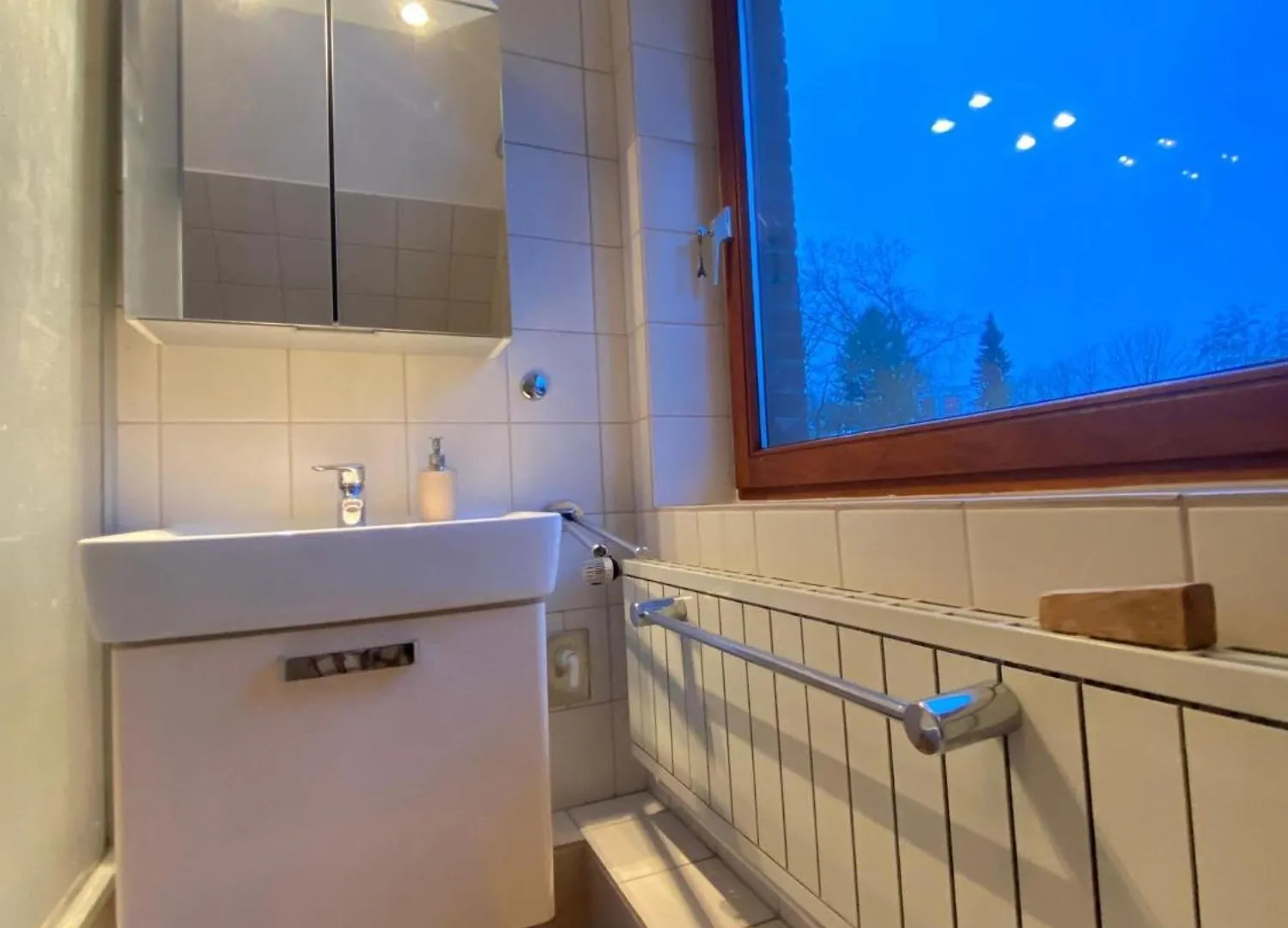 Gartenblick-Oase: Obergeschosswohnung In Hambourg Allemagne